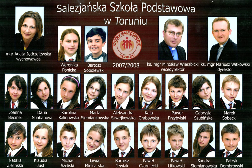 absolwenci rok szkolny 2007 2008